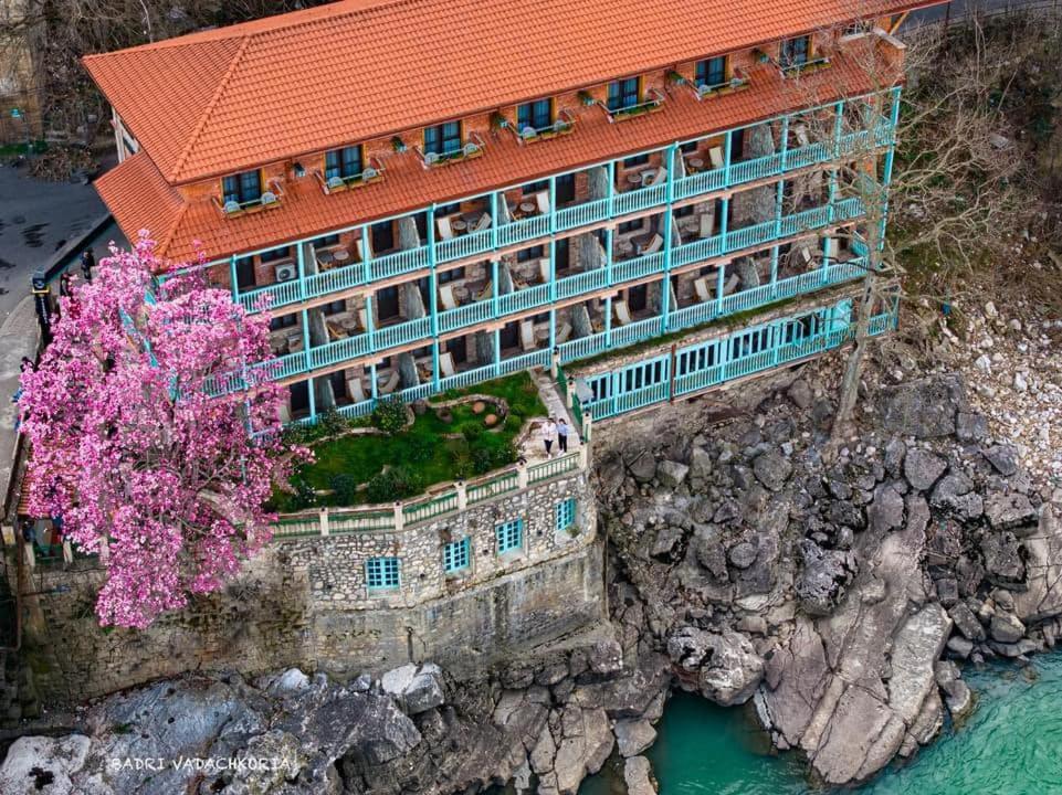 Hotel Magnolia In The City Centre Kutaisi Exterior foto